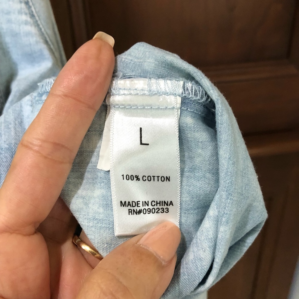 Basic jean button down - Picture 3 of 4